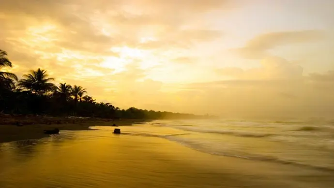 Playas y Naturaleza con Tambor