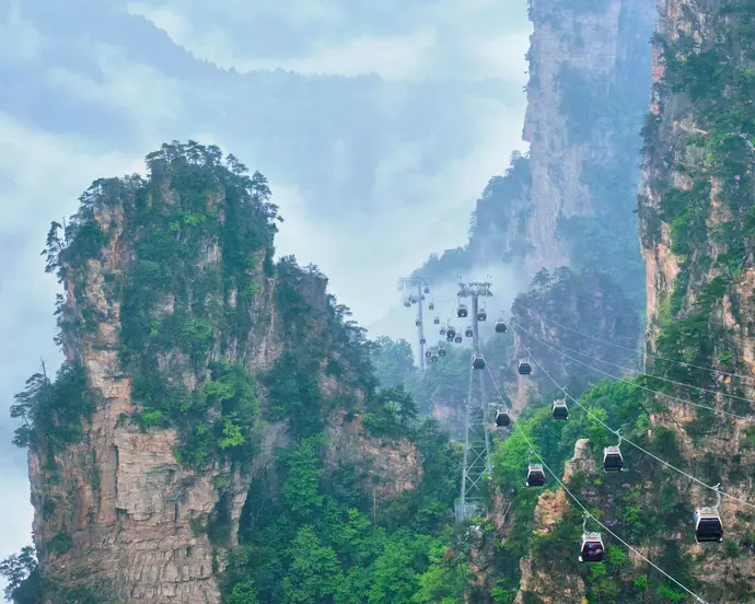 MTPE-30072 MUNDO DE AVATAR CON GUILIN