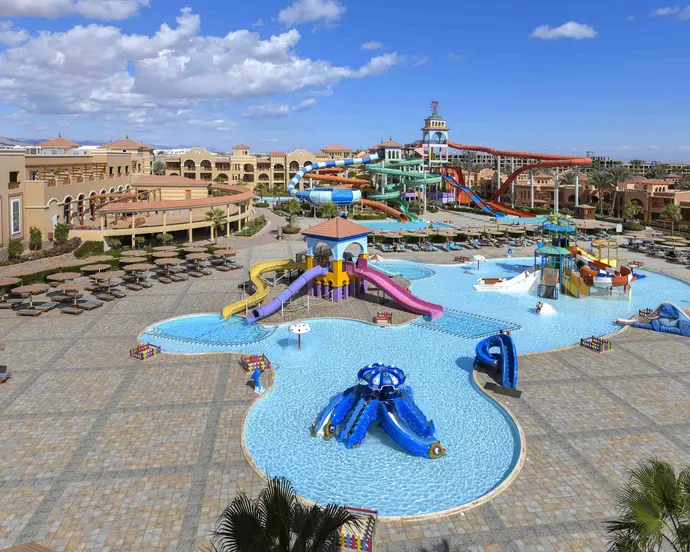Charmillion Gardens Resort & Aqua Park - GATTINONI, 