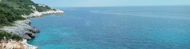 Бали, Крит, Гърция