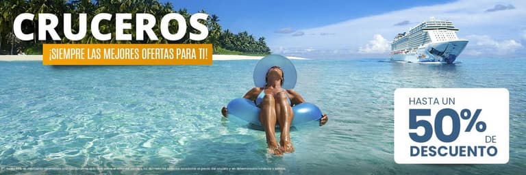 Imagen - Mujer con un flotador en un mar tropical y con un crucero de fondo