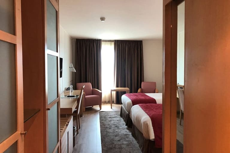 VIP Executive Entrecampos Hotel & Conference