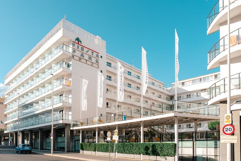 Port Fiesta Park Hotel