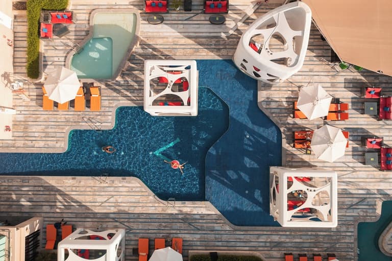 V Hotel Dubai, Curio Collection by Hilton