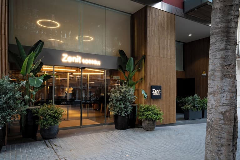 Hotel Zenit Conde De Borrell
