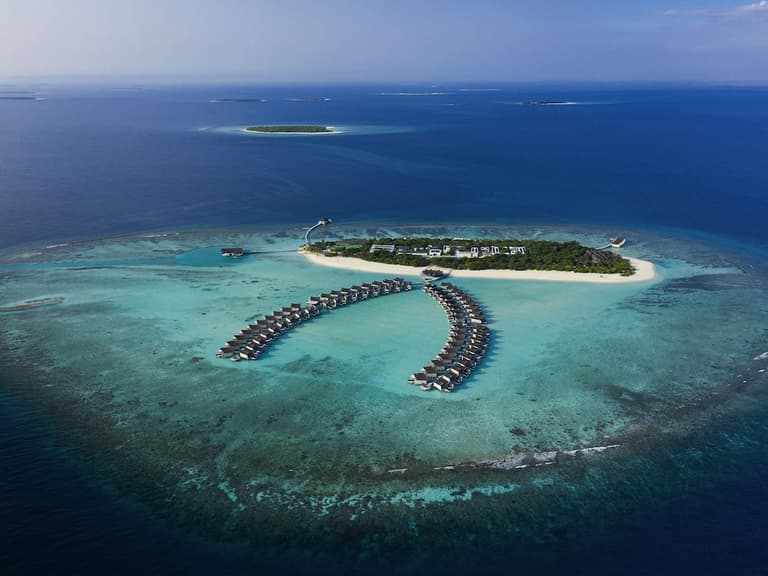 Kuredhivaru Resort & Spa Maldives