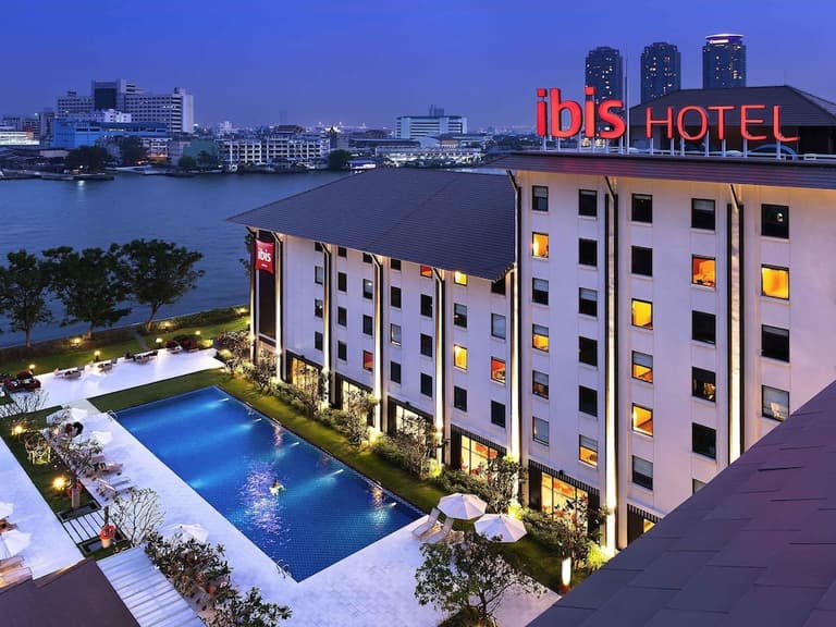 ibis Bangkok Riverside