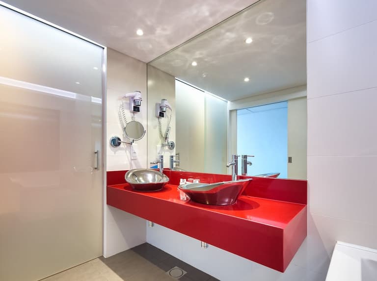 The Views Monumental