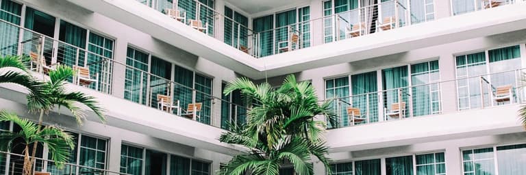 Four Seasons Hotels & Resorts