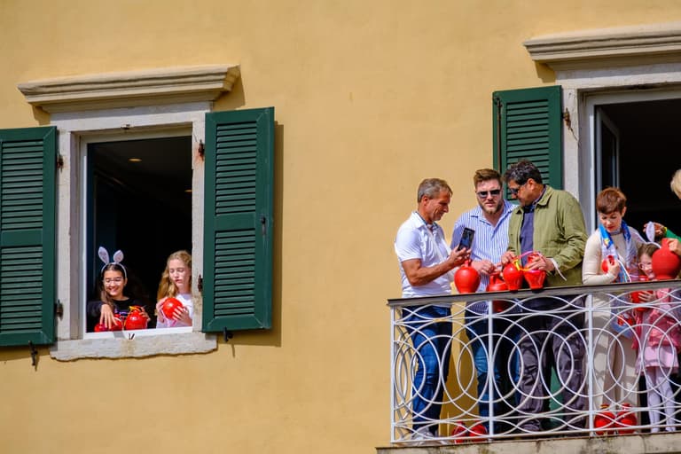 Образ - Easter Escapes                              