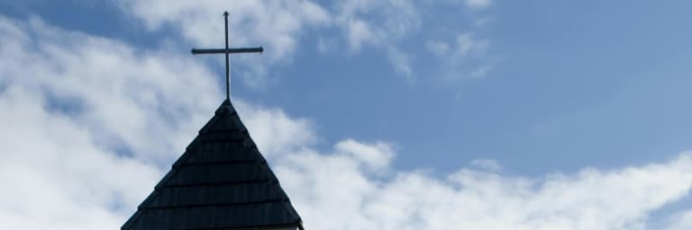 Explore a Albânia com os melhores pacotes de viagem | Passeios personalizados, atividades e ofertas de férias