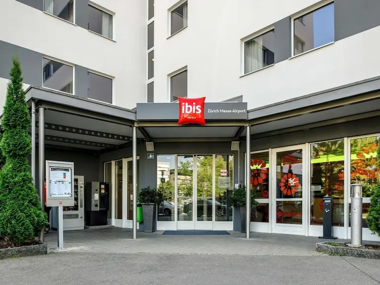 ibis Zurich Messe-Airport