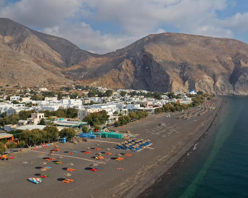 Imagine - Perissa, Santorini