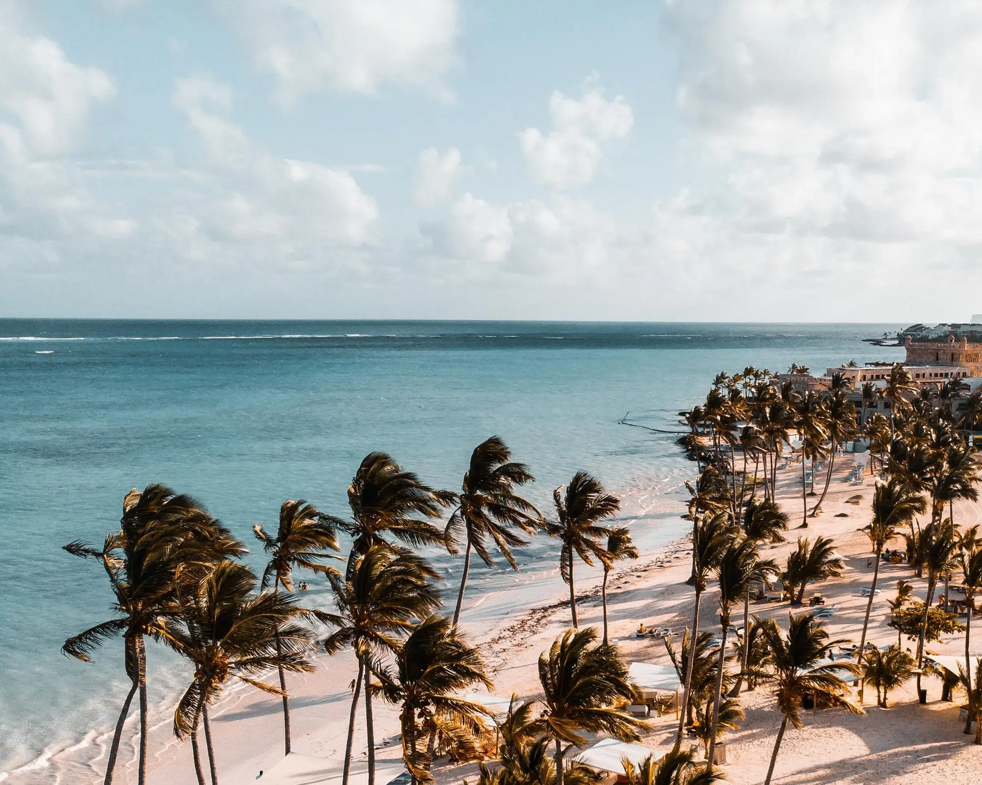 HM Hotels Holidays Official site Hotel+Flight, Transfer and Rent