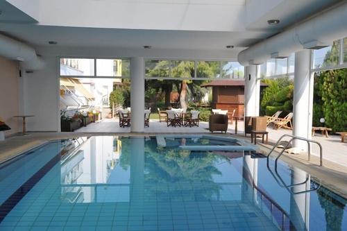 Hotel Kalloni, Primary image