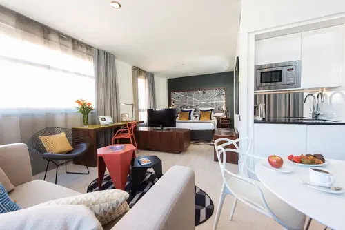 Capri por Fraser Barcelona, ​​Imagem primária